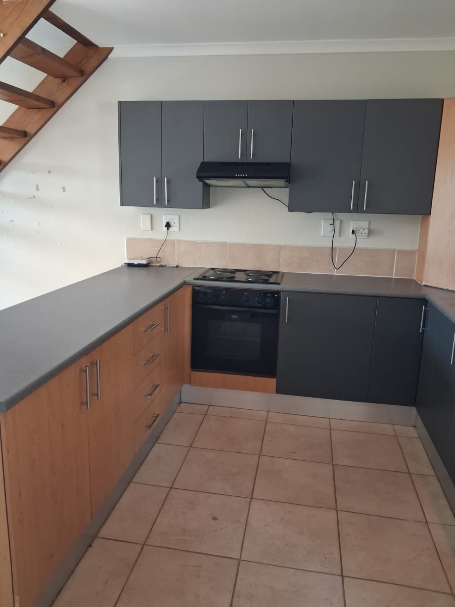 To Let 2 Bedroom Property for Rent in Beacon Bay North Eastern Cape